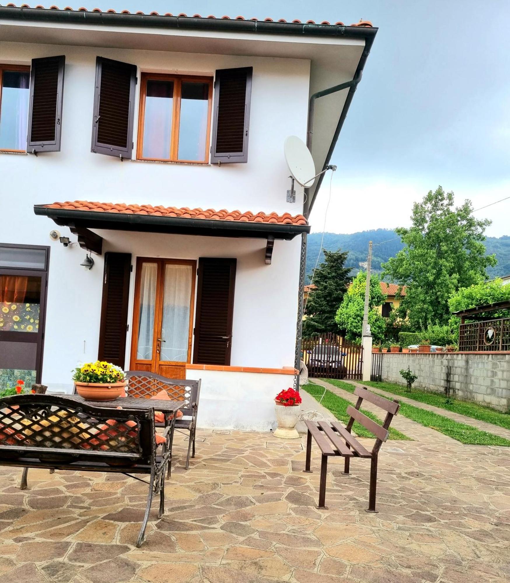 Casa Valentini Guest House San Giuliano Terme Exterior photo